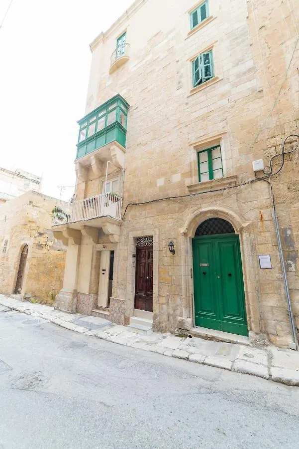 AF - Large 2BR apartment La Valette